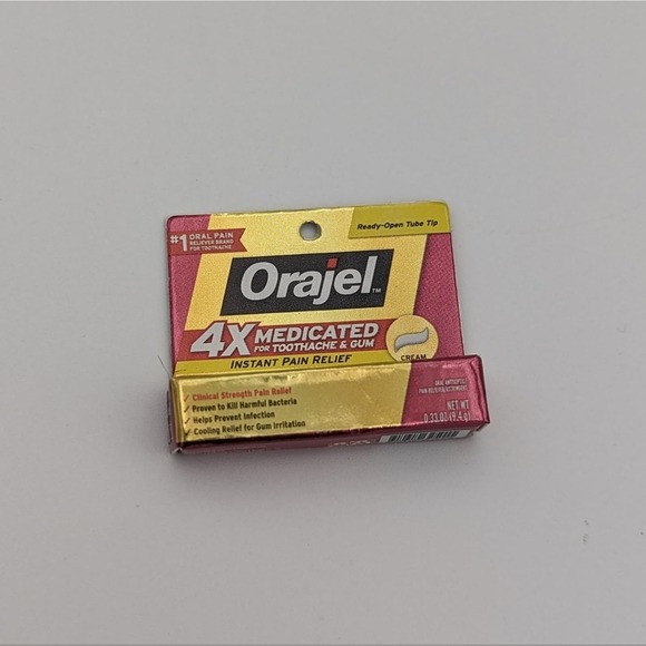 Zuru Mini Brands Orajel Toy - Picture 2 of 3